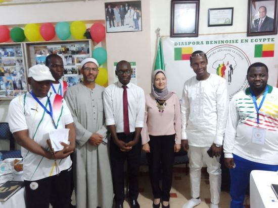 المركز الافريقي للابحاث اكريس يشارك طلبة بنين الاحتفال بالعيد الوطني الخامس والستون